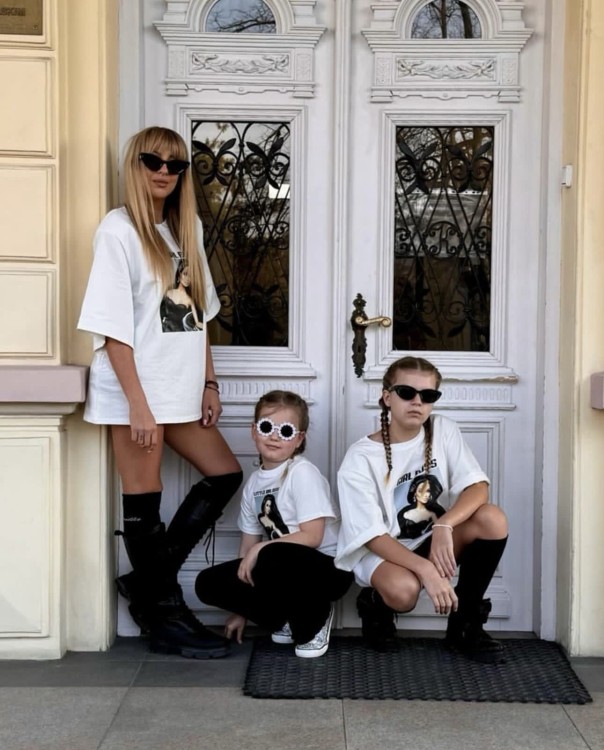 Kids-T-shirt-bluzka-koszulka-Little-Girl-Boss-LaMilla-biala-w-lalilafashion.pl.webp