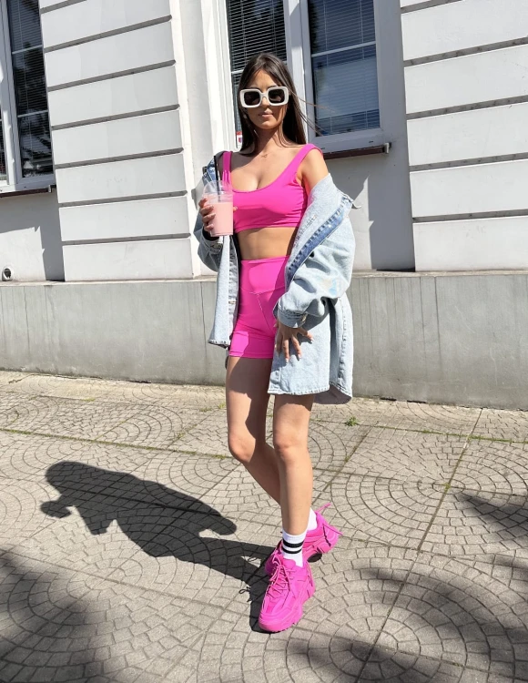 Modna koszula jeansowa oversize do szortów i topu lalilafashion