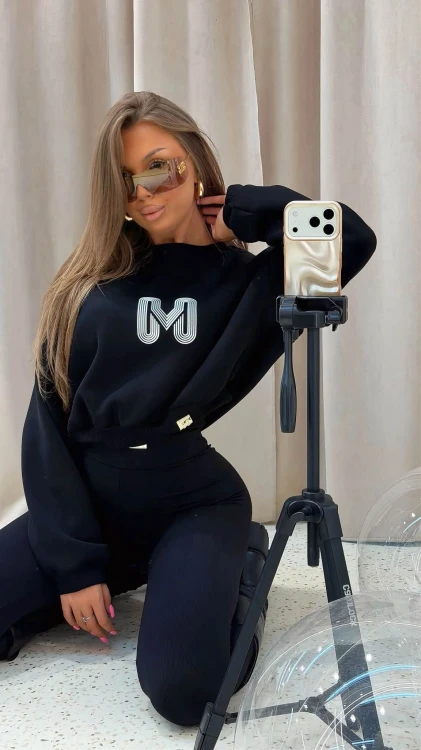 czarna-bluza-mia-maison-ocieplana-dresowa-bawełna-lalilafashionpl-warszawa