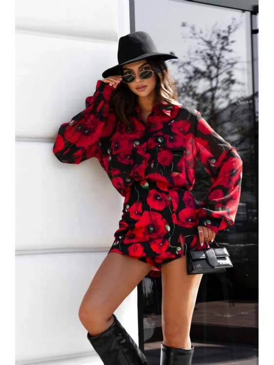 -stylowe-spodnico-spodenki-w-maki-rosanna-czarne- (1).webp