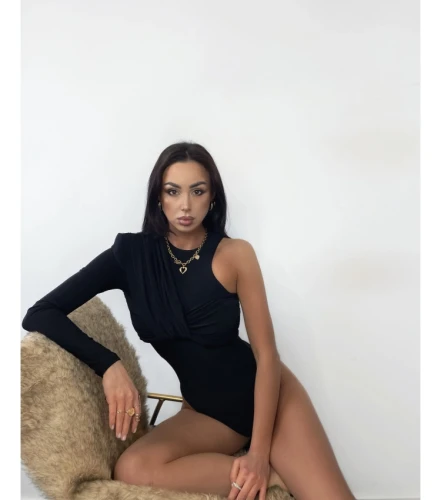 750px_body asymteryczne2.webp